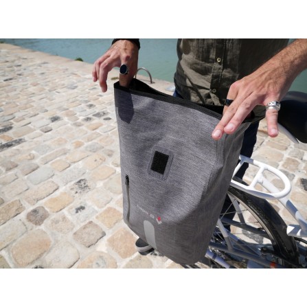 Sacoche arrière waterproof 14L convertible sac à dos fixation compatible Ebike